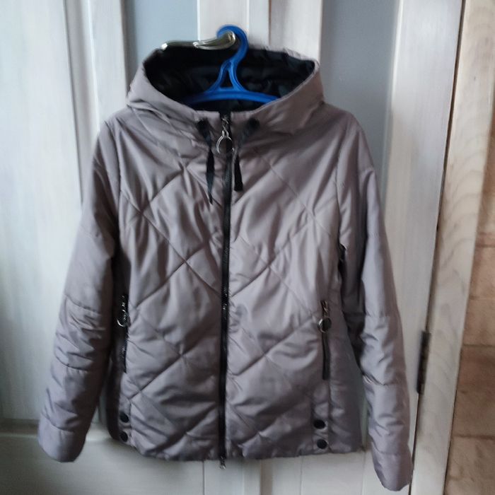 Куртка жіноча осінь-весна