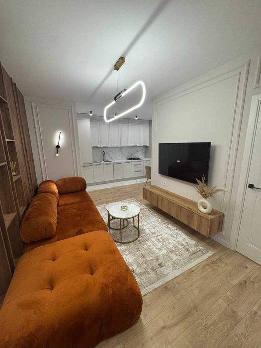 Простора та стильна 2-кімнатна квартира у самому центрі міста