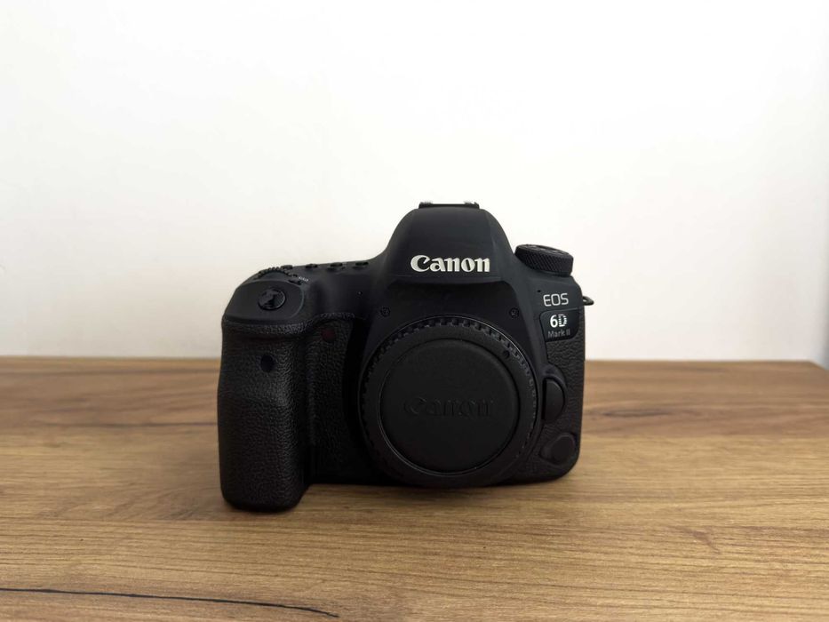 Sprzedam Canon EOS 6D Mark II