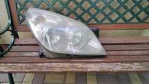 Lampa prawa opel astra h.