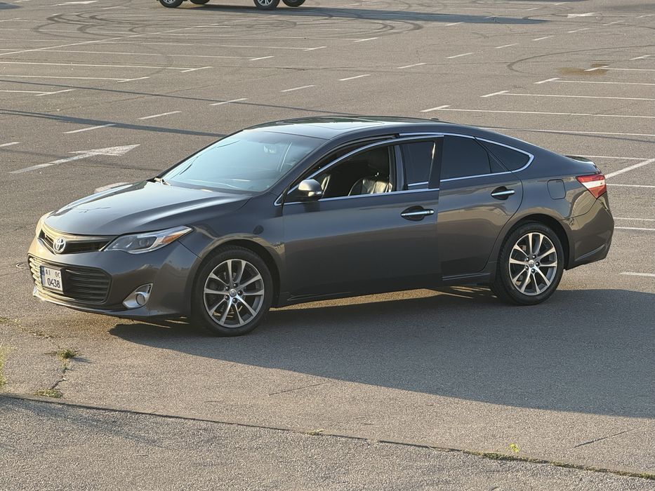 Продам Toyota Avalon