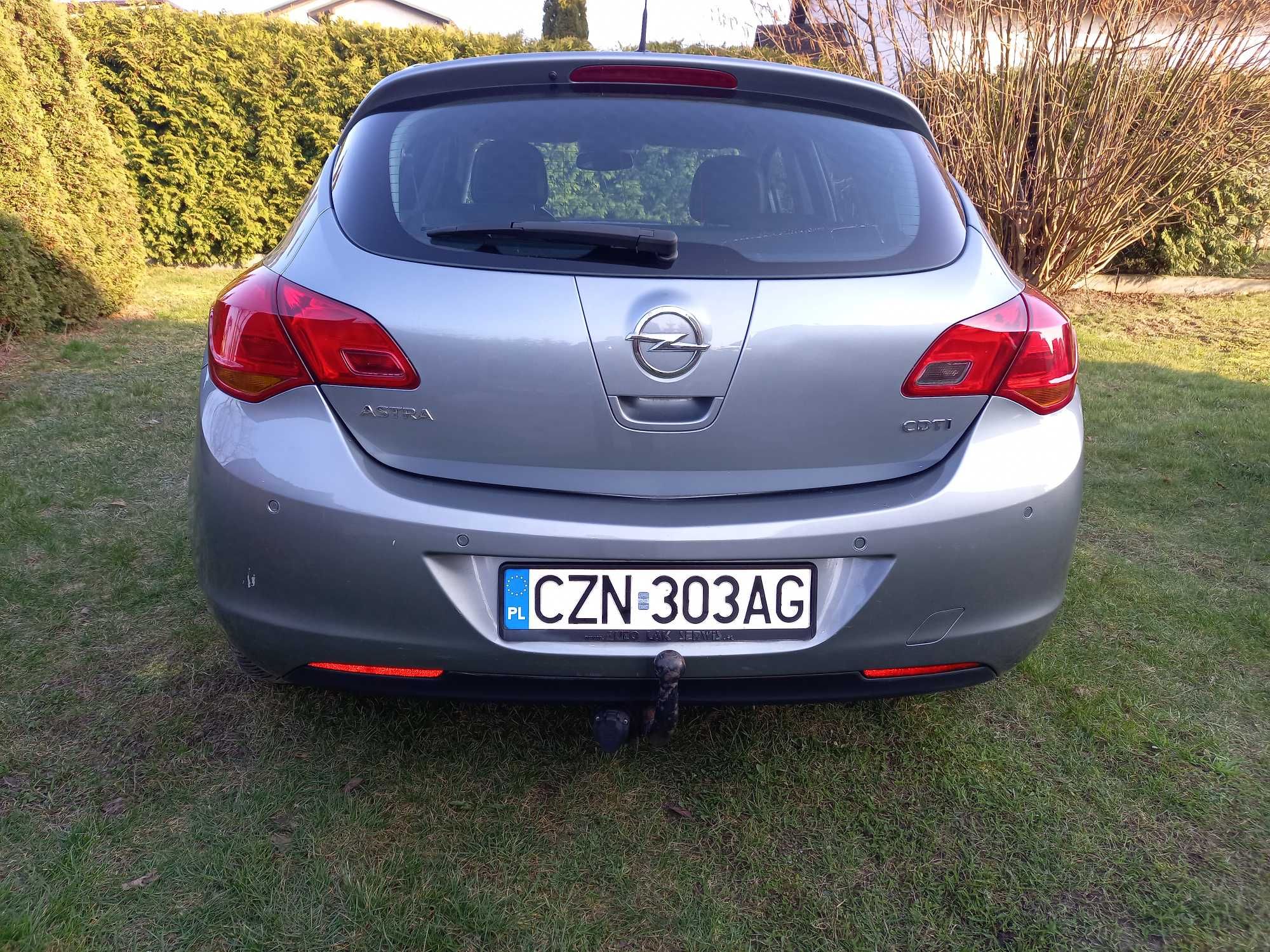 Opel Astra IV 1.7 CDTI Enjoy  2010 r  110 KM