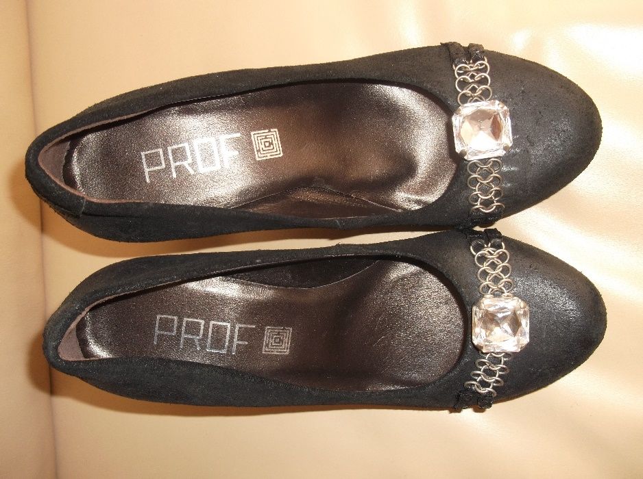 sapatos de senhora novos lindos