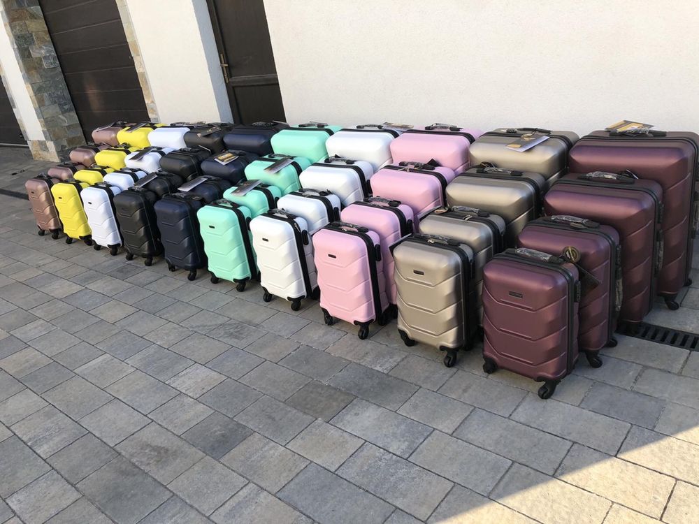 Чемодан большой міні мала сер пластиковий валіза визила чемодани