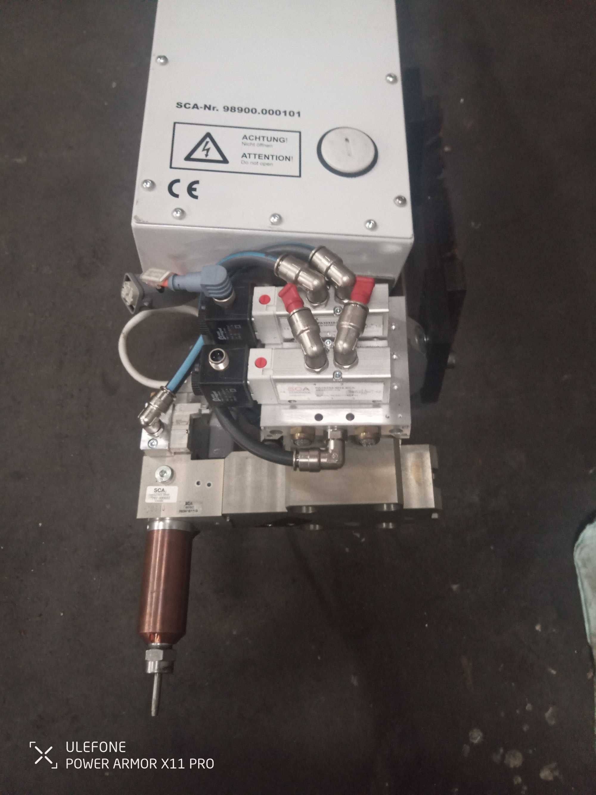 SCA Multibox Schucker 6000 System  dozowania kleju silikonu robot