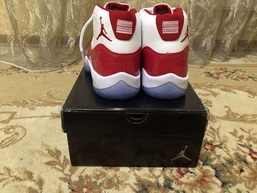Кросівки Jordan 11 Red Cherry
