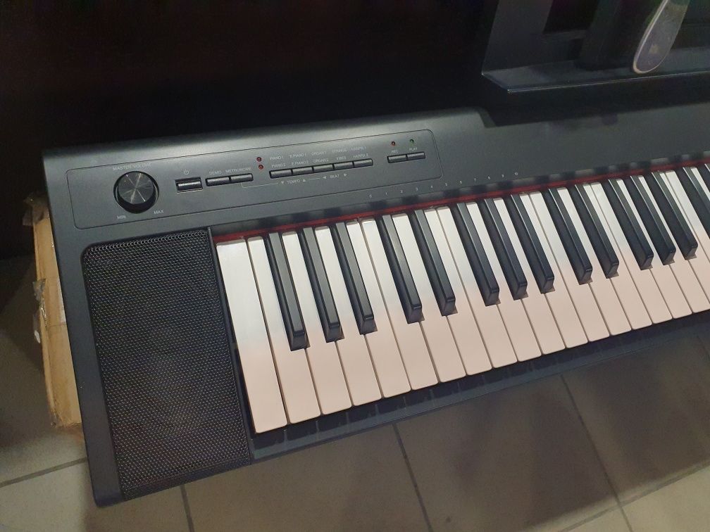 Organy Yamaha NP-32 Piaggero + pedał