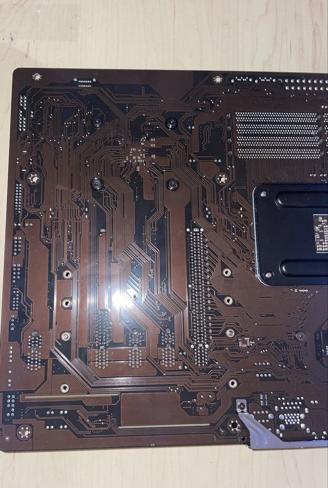 Материнська плата GIGABYTE B550 Gaming X V2