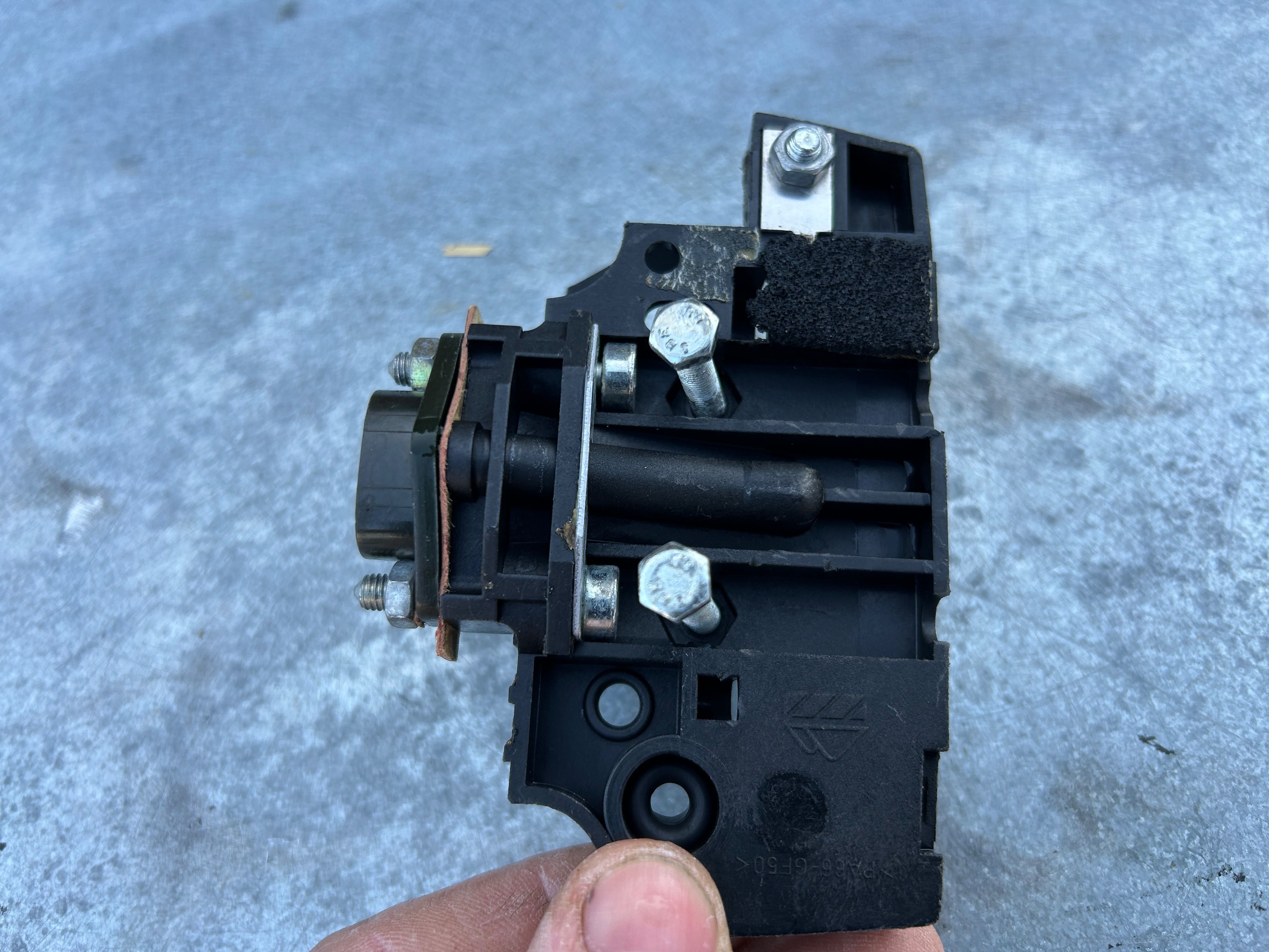 Podstawa Mocowanie Gaźnika Krócieć DOLMAR PS341 411 MAKITA DCS341 (90)