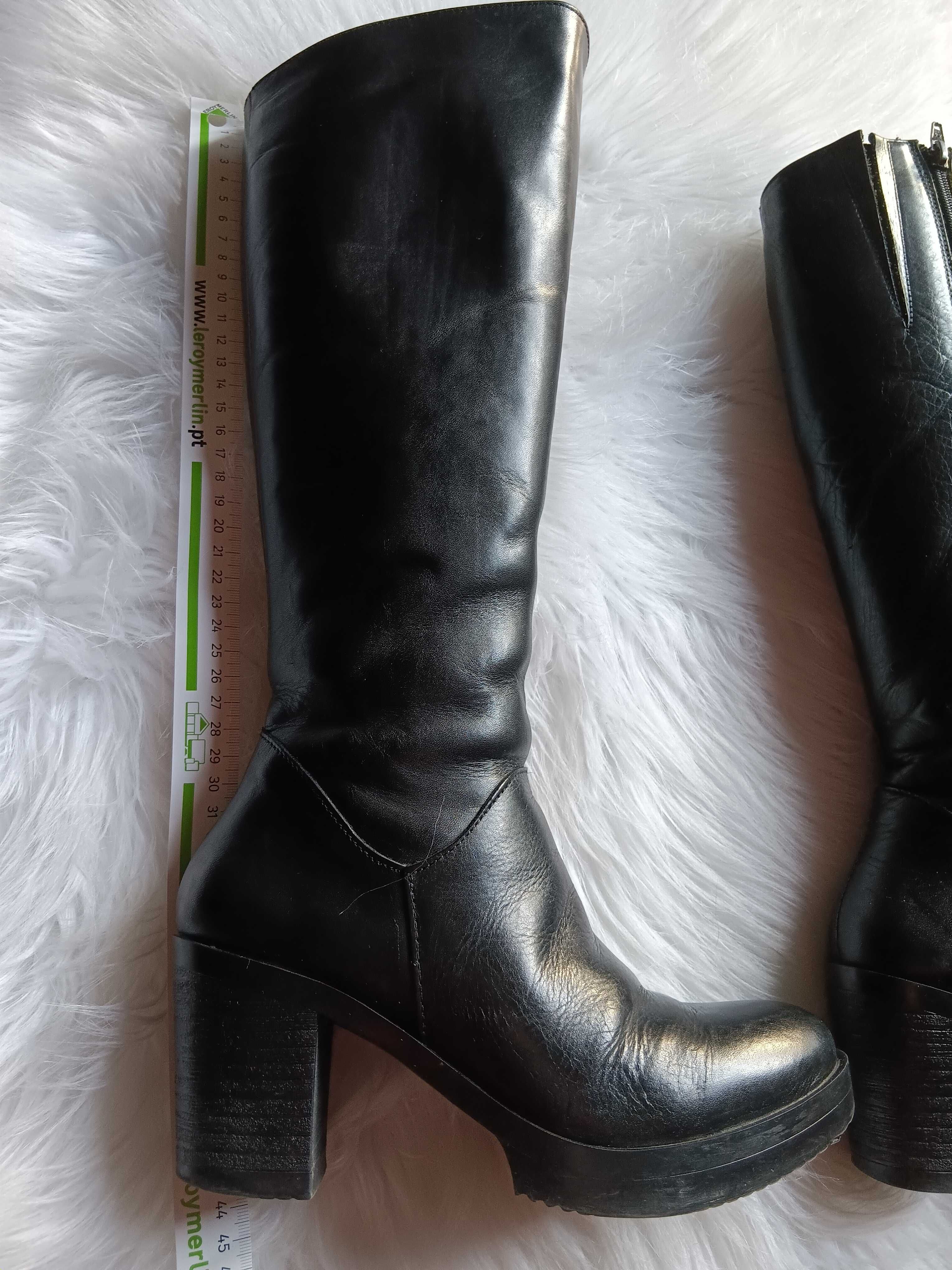 Botas cano alto compensadas FOREVA