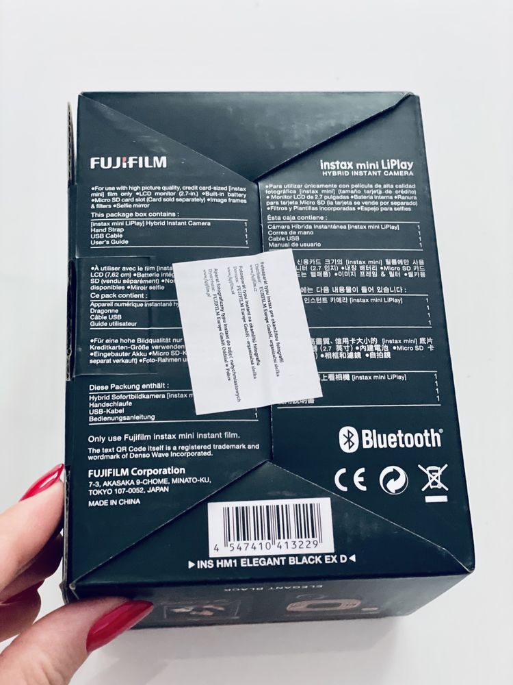 Aparat Fujifilm Instax mini LiPlay Elegancka Czerń