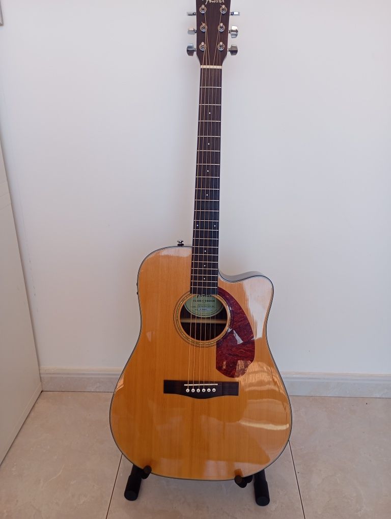 Fender CD 140 guitarra acústica