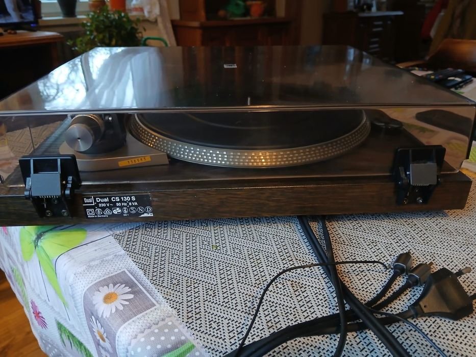 Gramofon DUAL  CS 130S