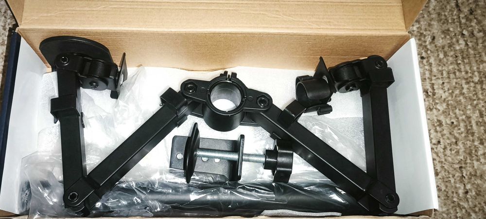 Продам крепление для двух мониторов Gembird MA-D2-01