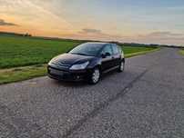 Citroën C4 Citroen C4 1.6 VTI rok prod. 2009 plus opony