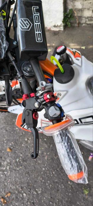 Geon Dakar GNS 300 (не Kovi) 2025