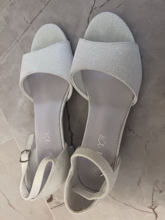 Туфельки босоніжки новорічні нарядні