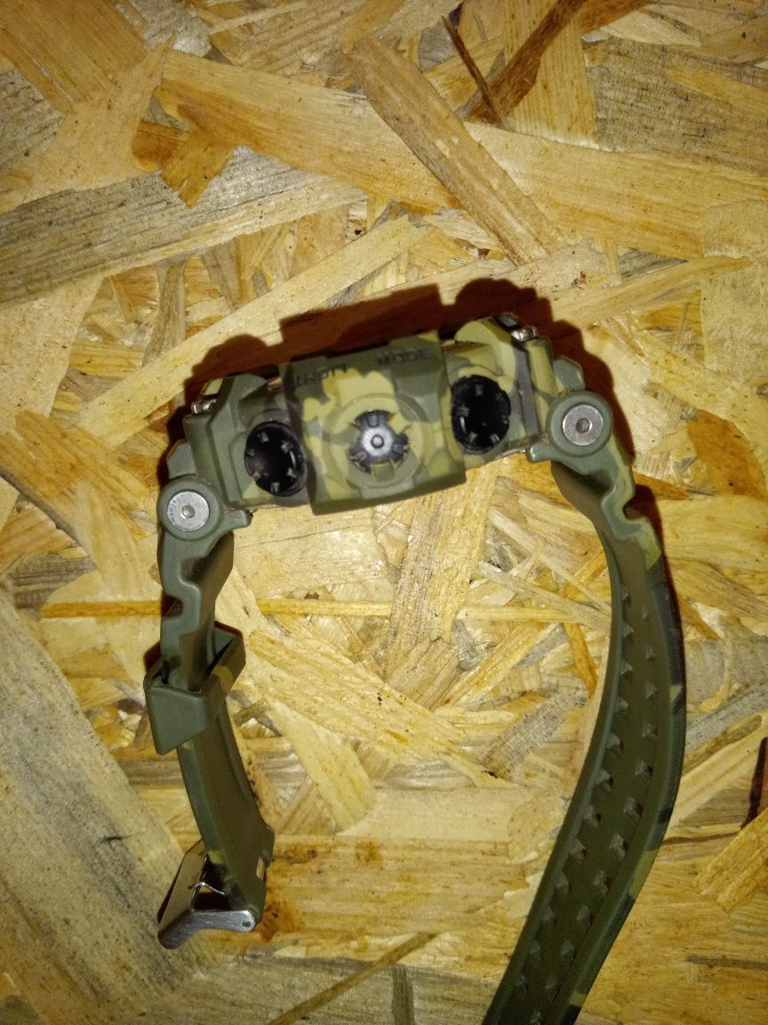 Часы тактические
