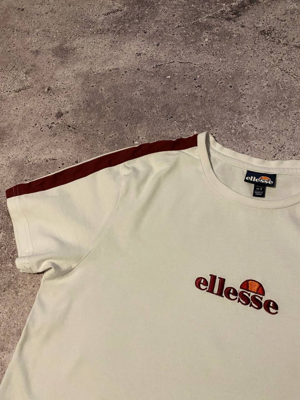Футболка Ellesse розмір S-M еліс оригінал