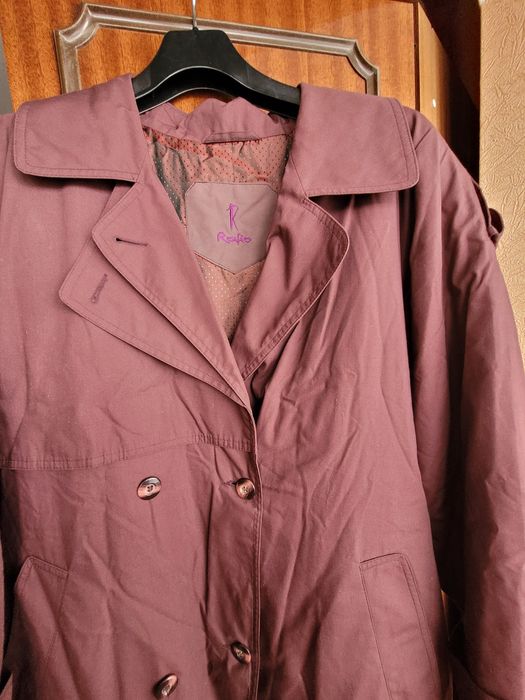 Нове жіноче пальто демісезонне, плащовка, розмір 48