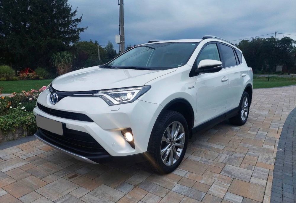 Продам Toyota Rav4  2018