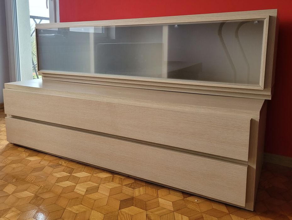 Zestaw segmentowy Doors 3elem: witryna i półka wiszace + komoda