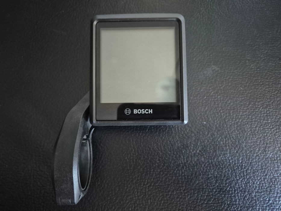 Licznik Bosch Intuvia 100 31,8 mm Zestaw doposażeniowy