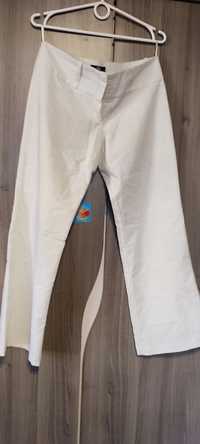 Białe spodnie bawełniane