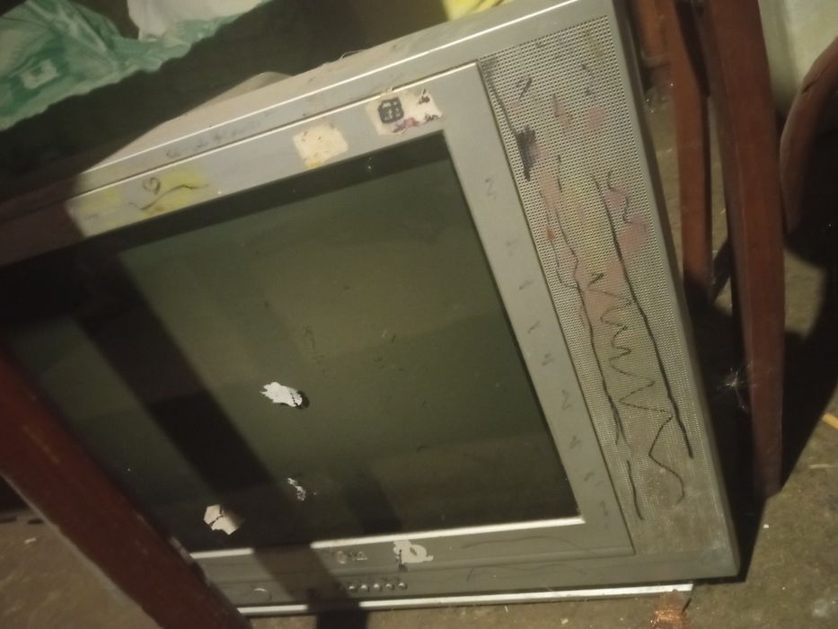 Видео касетник елдж новый как на фото 4000грн.торг уступлю пару сотен.
