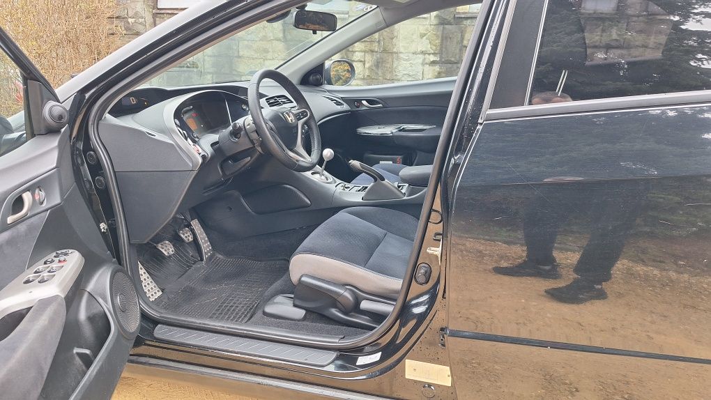 Honda Civic 1.8 V-tec 140KM Xenon Nowe Opony