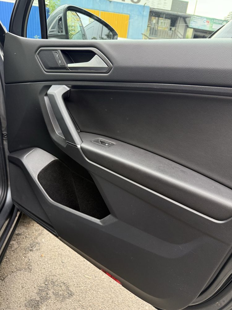 Продаємо авто Volkswagen Tiguan 2020 Бензин 2.0