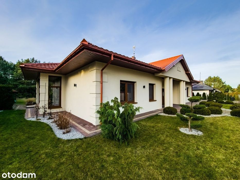 Parterowy dom pod lasem z 2020r!