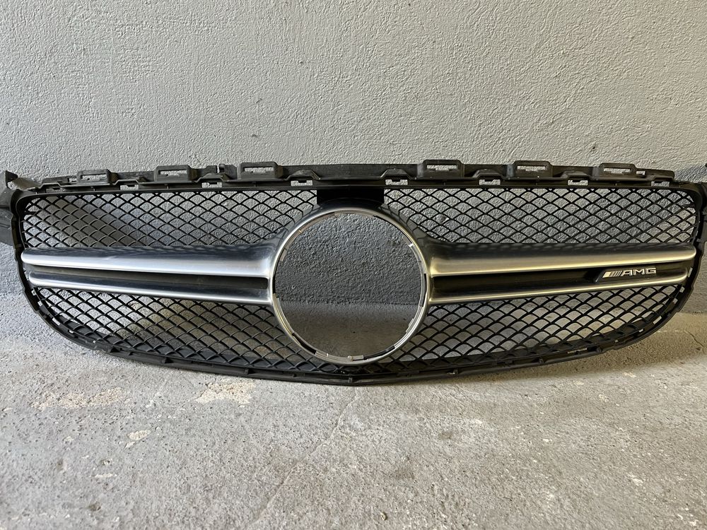 Grill AMG W205 C63 amg