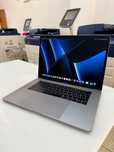 Portátil MacBook pro 2017 
Processador