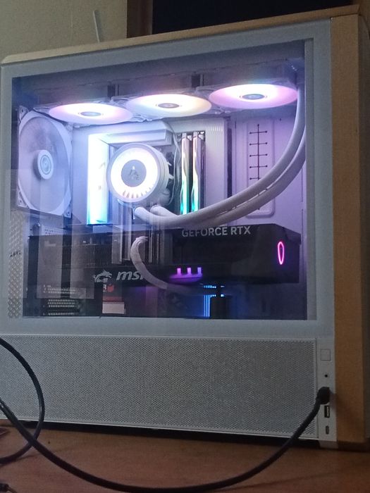 pc gaming high end - ryzen 7 9800X3D - RTX 5090