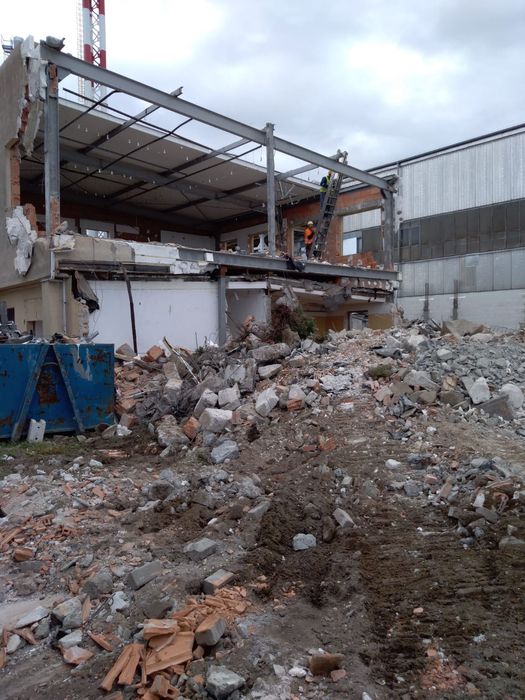 Prace ziemne wykopy Zasypki Usługi Rozbi wynajem  i wyburzenia