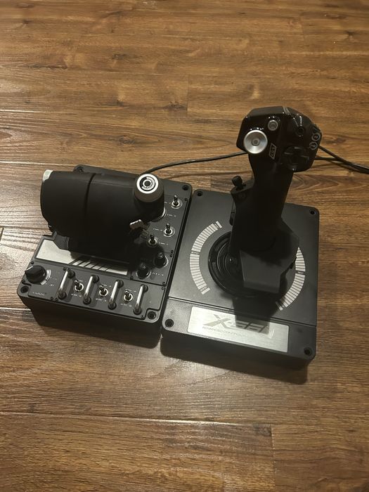 logitech x56 + thrustmaster pedaly