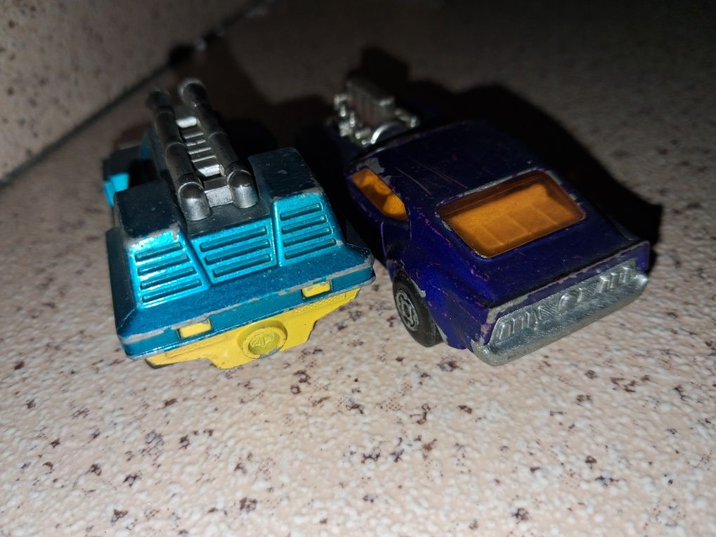 2 miniaturas Matchbox