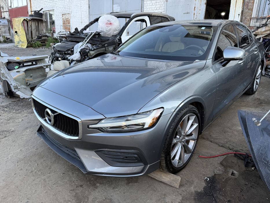 Шрот разборка розборка Вольво в50 xc40 Volvo v50 xc90 xc60 s60 v60 v40