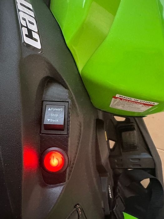 Moto 4 can am elétrica