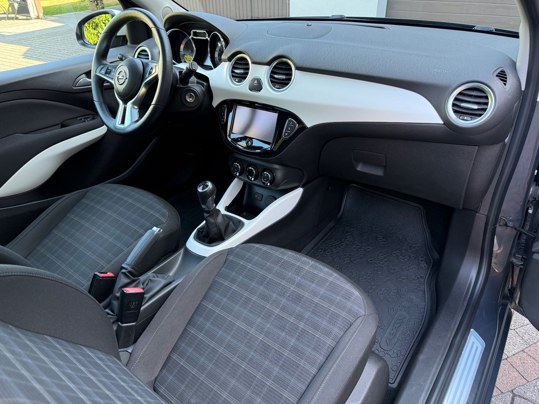 Opel Adam 1.4 100KM Stan Bardzo Dobry PRYWATNY !
