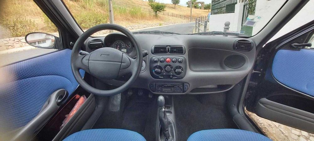 Fiat seiscento em excelente interiores e mecânica ,económico e fiável.