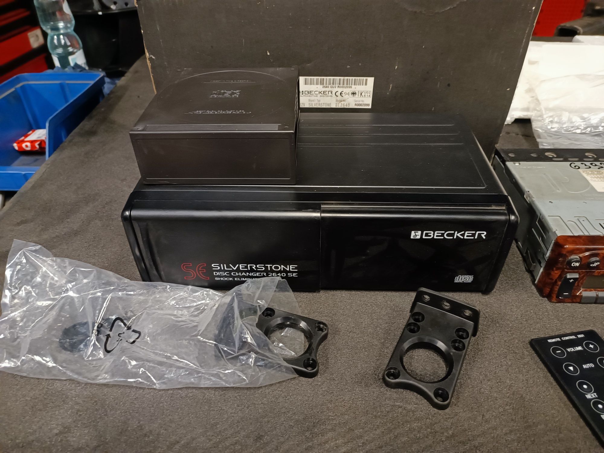 Radio Becker Mexico BE2640 +pilot+ zmieniarka Mercedes 124 140 i inne