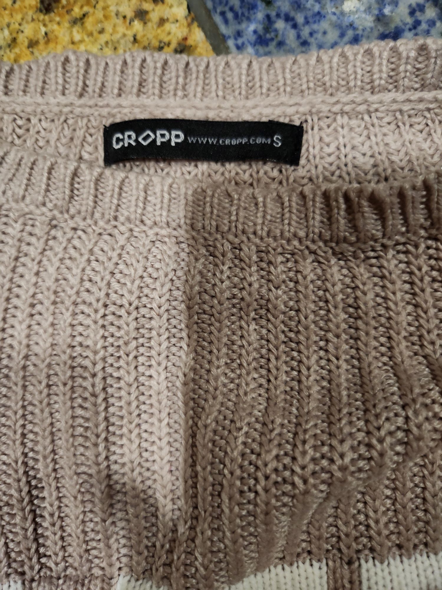Sweter napis Later Cropp  S brudny róż asymetryczny