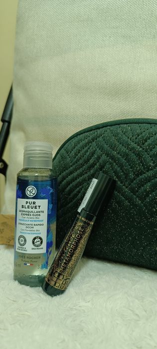 Conjunto com bolsa de produtos Yves Rocher