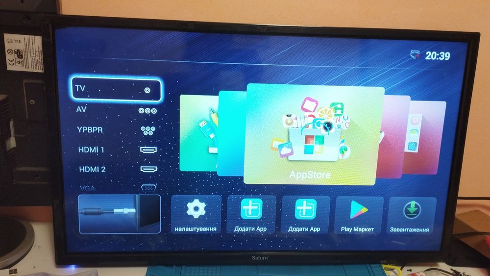 Телевізор saturn 32 T2, smart , wi fi ,