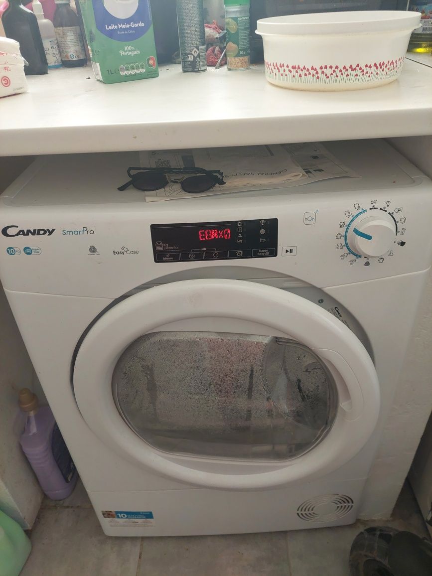 Vendo máquina  de secar roupa