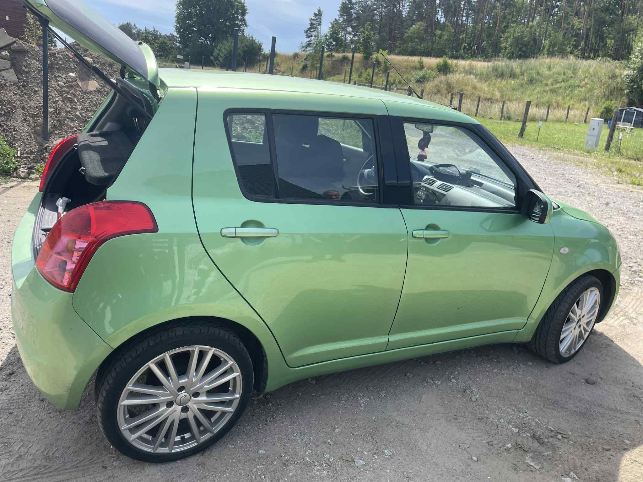 Suzuki swift sprzedam samochód