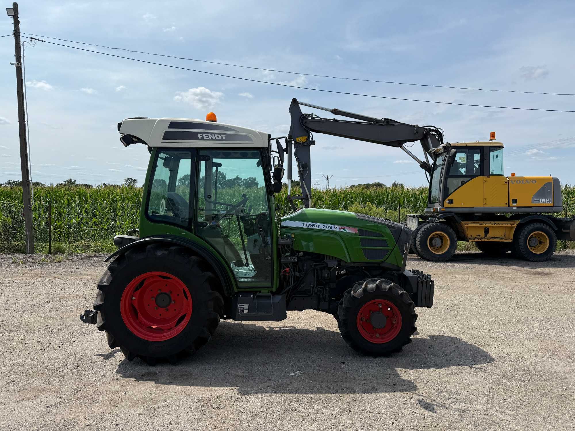 Fendt 209F-Profi-TMS sadownik,amortyzacja-2016 rok