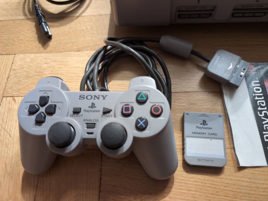 PSX PS1 z padem dualshock